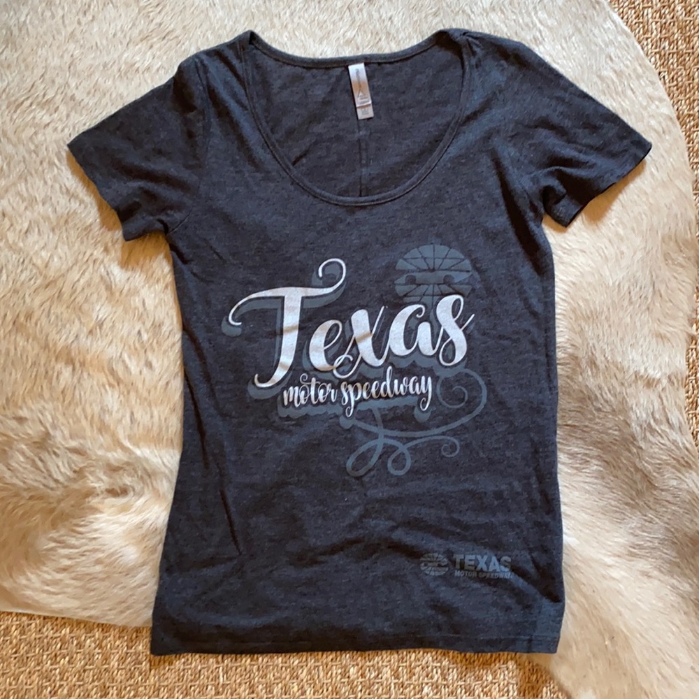 Women’s Texas motor speedway shirt size small
